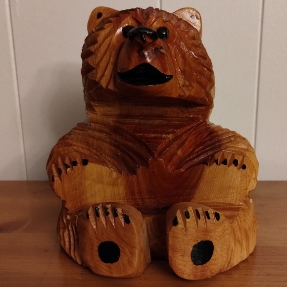 Small Hand Carved Wooden Bear Business Thank You Card Holder - Picture 4 of 7
